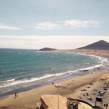 Ocean View Retro-chic Apartamento